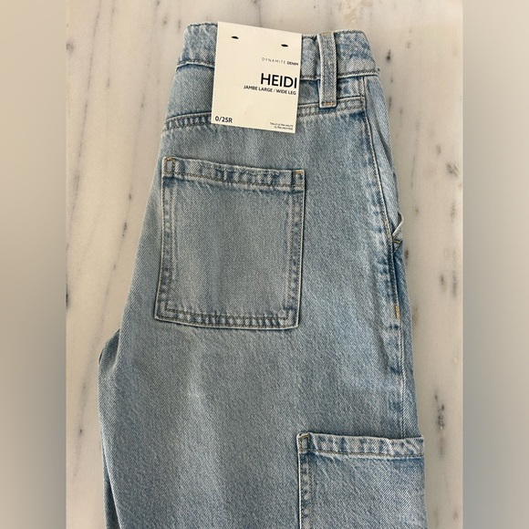 DYNAMITE - Heidi Wide Leg Cargo Jeans - Size 25 - NWT. - Picture 2 of 6